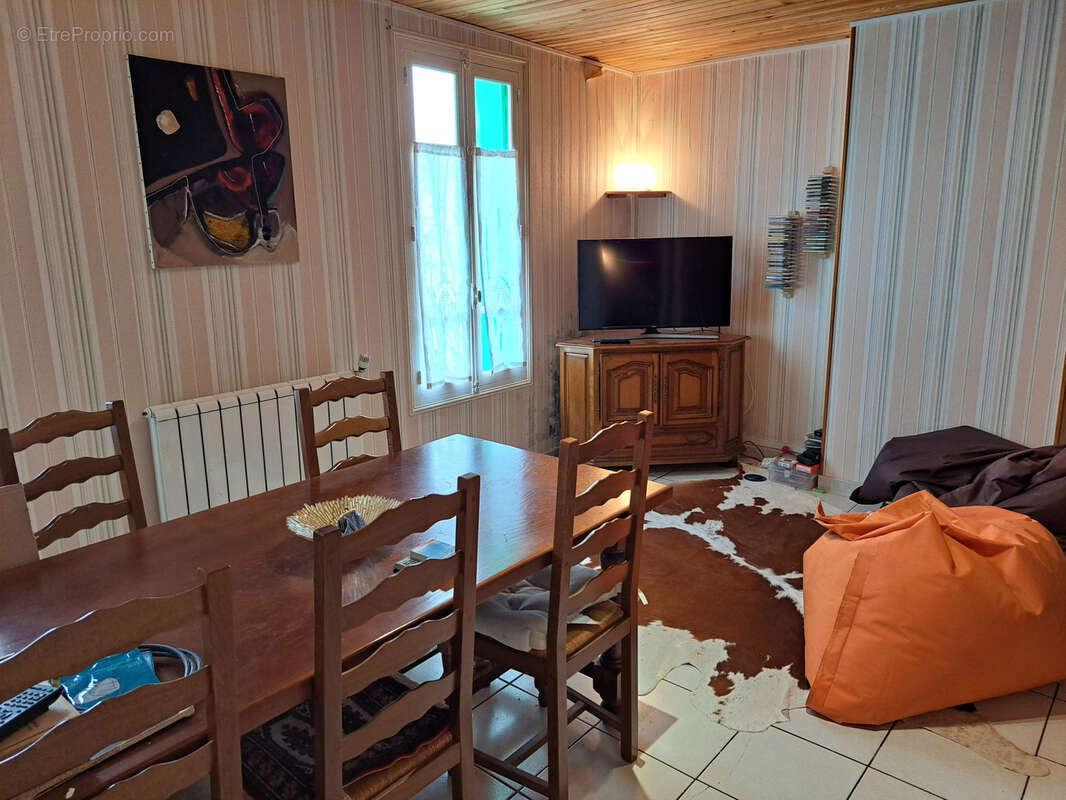 Maison à QUILLAN