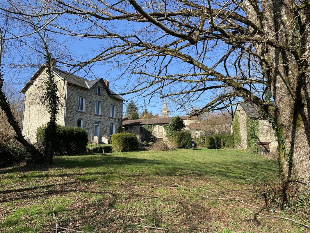 Maison à SAINT-AMAND-LE-PETIT