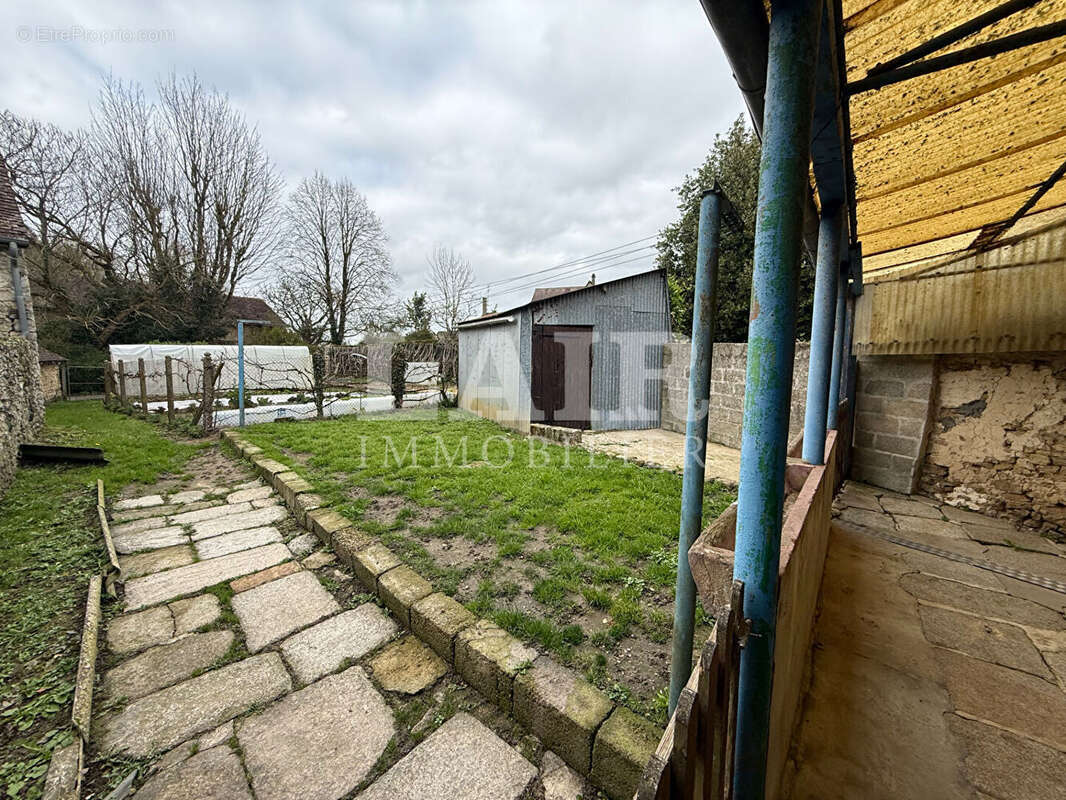 Maison à SAINT-REMY-DU-VAL