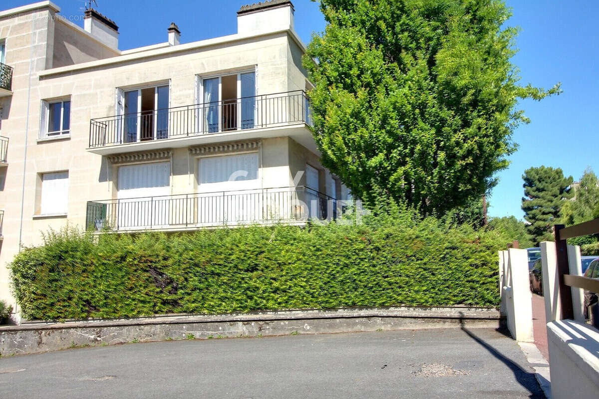 Appartement à CHAVILLE