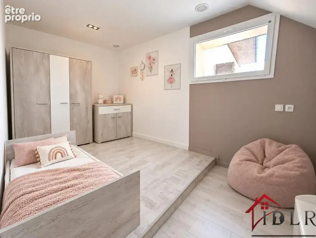 Appartement 146 m2 à Oyonnax   De l'espace pour vivre et rec - photo 6