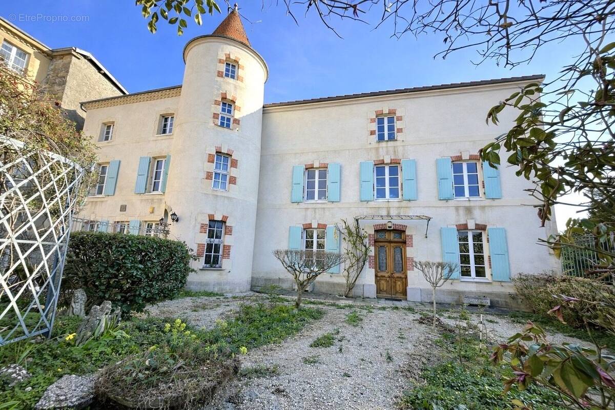 Maison à LE GRAND-SERRE