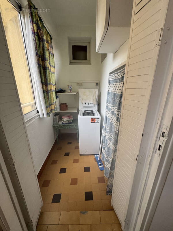 Appartement à MARSEILLE-6E