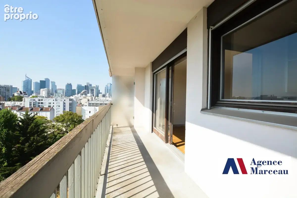 F1 27m2 avec balcon, cave et boxe - photo 2