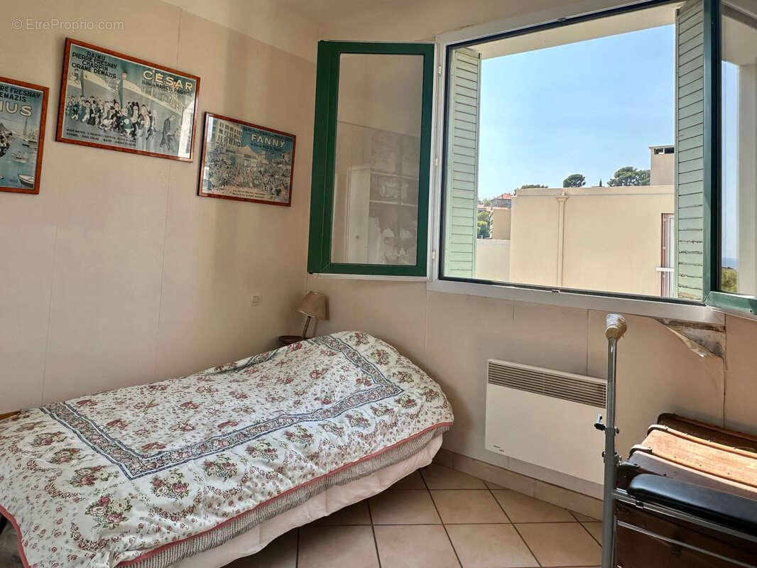 VIAGER OCCUPE - Appartement centre de Cassis - photo 8
