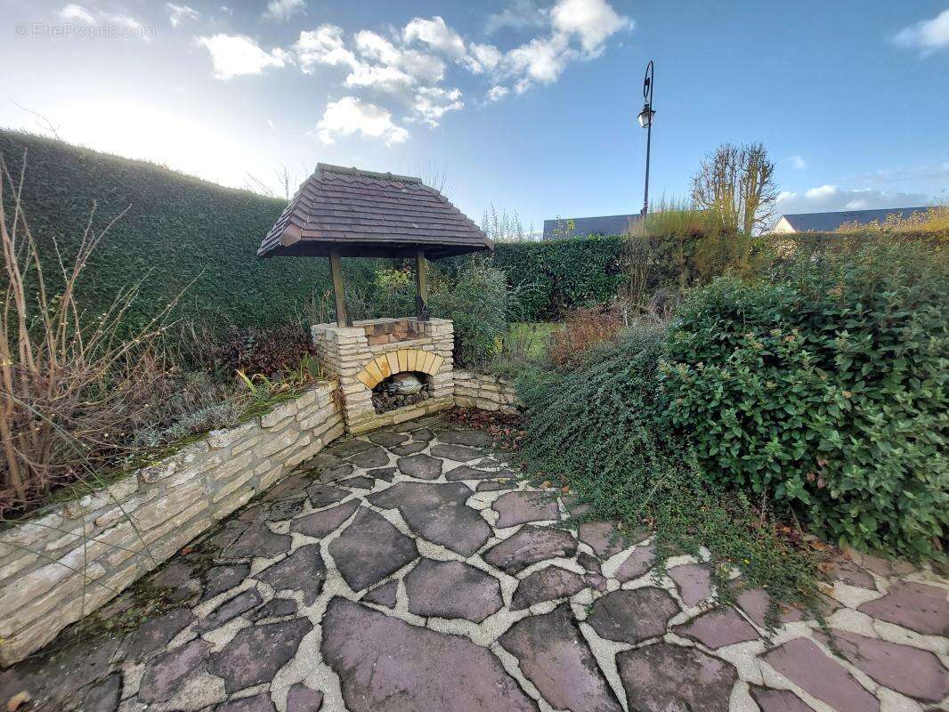 Maison à LES BAUX-SAINTE-CROIX