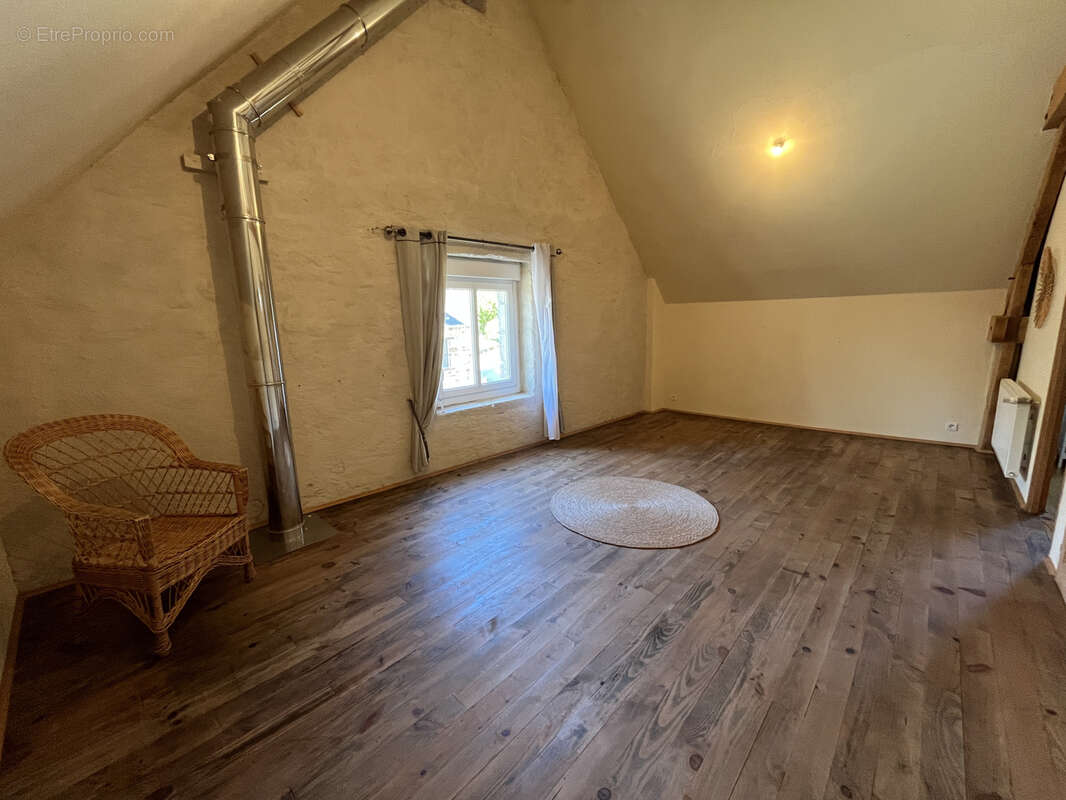 Maison à LA BAZOUGE-DU-DESERT