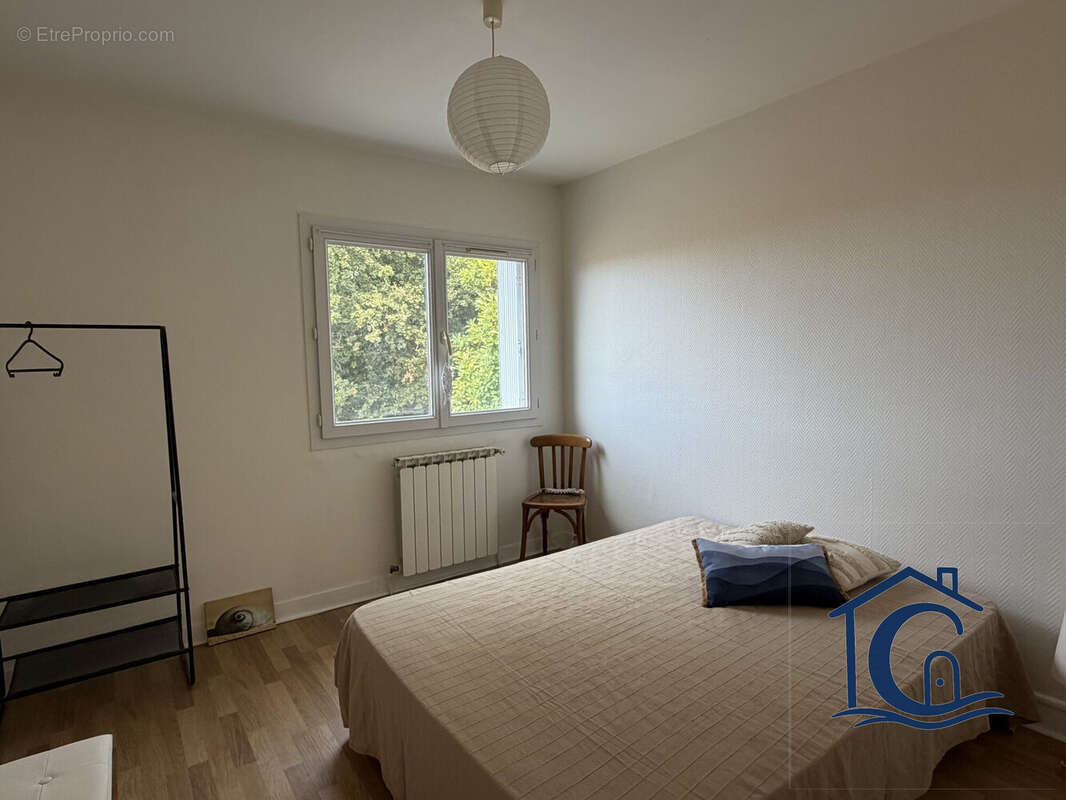 Maison 69 m² à Saint-Just-Luzac  - photo 7