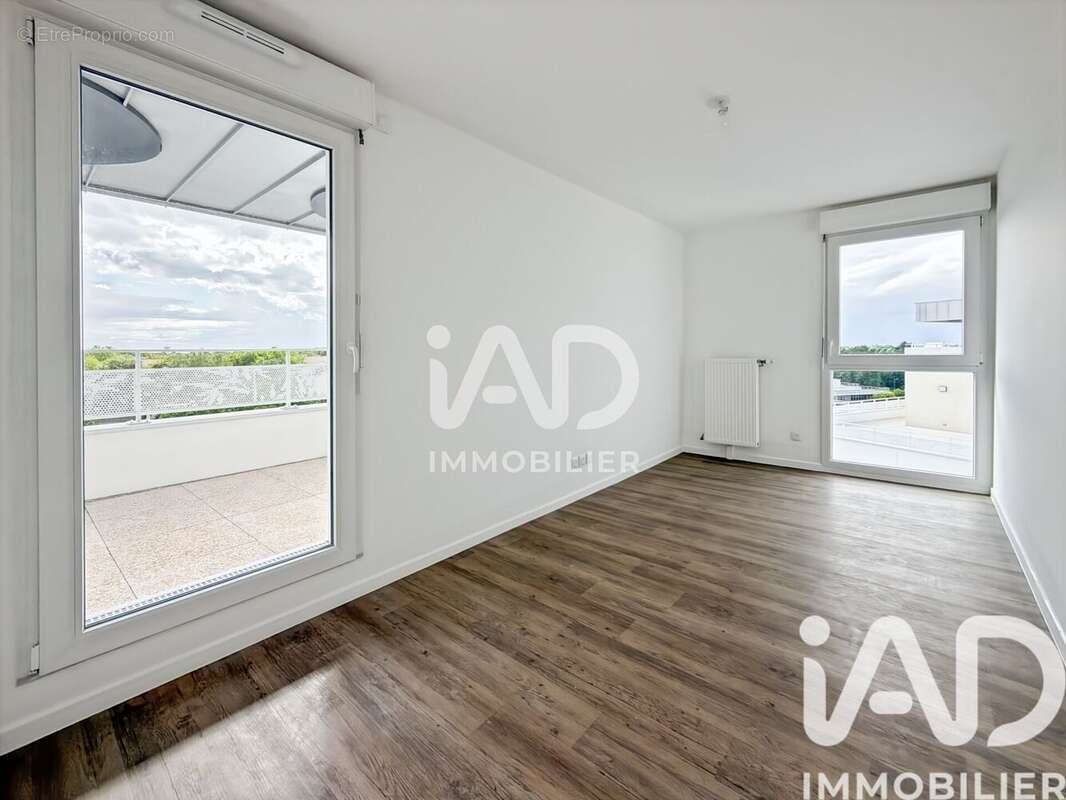 Photo 8 - Appartement à SAVIGNY-LE-TEMPLE
