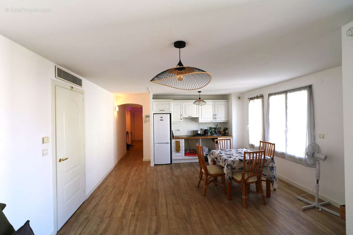 Appartement à SAINT-RAPHAEL