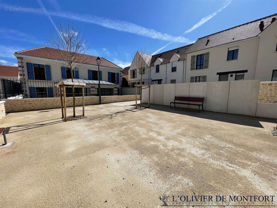 Maison à MONTFORT-L'AMAURY