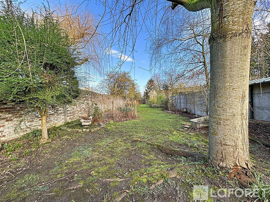 Maison à LA CHAPELLE-D'ARMENTIERES