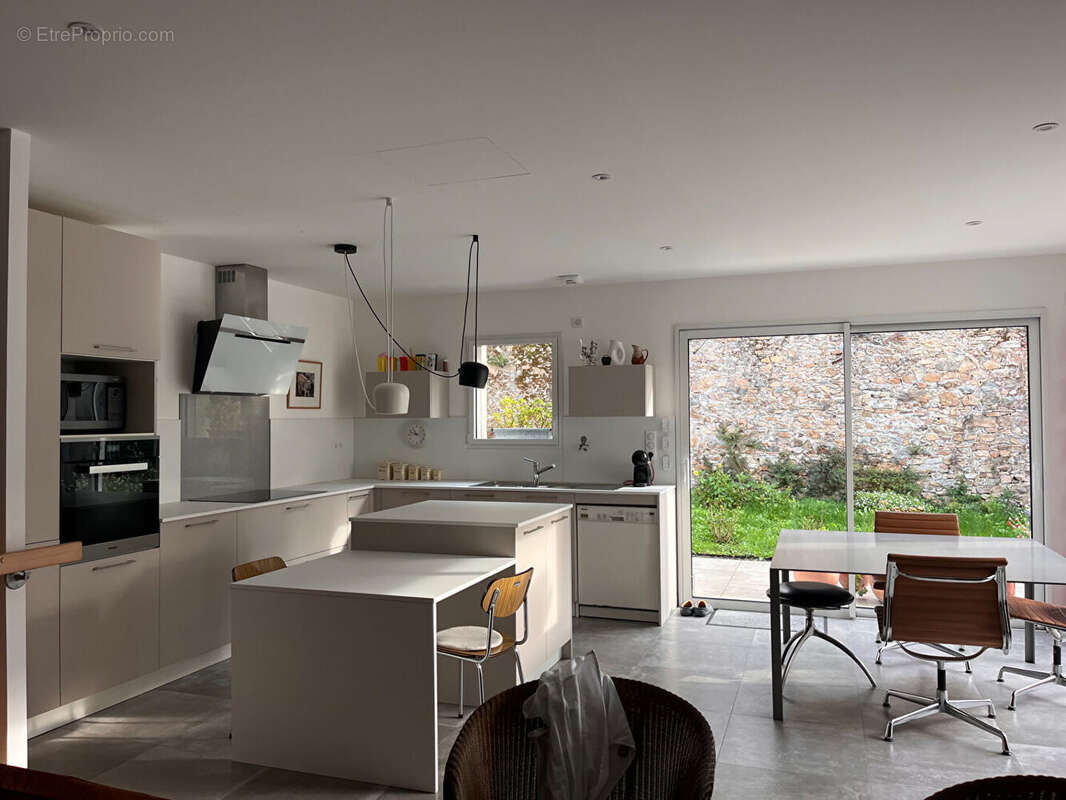 Maison à PAIMBOEUF