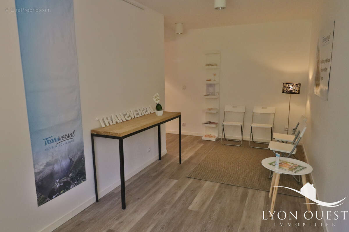 Commerce à CHARBONNIERES-LES-BAINS