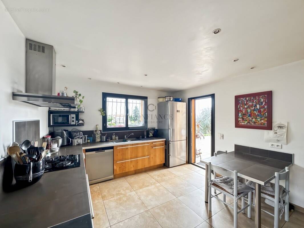 Maison à TOURRETTES-SUR-LOUP