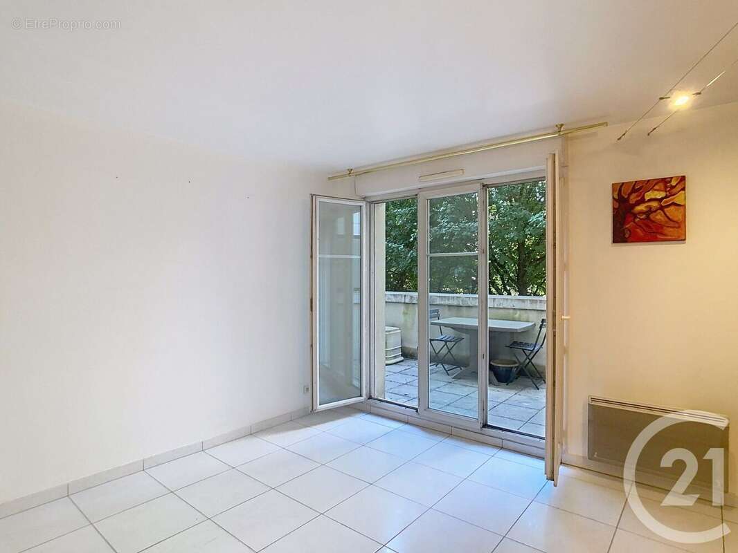 Photo 2 - Appartement à THIAIS