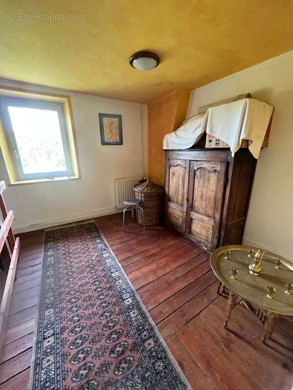 Maison à AUZANCES
