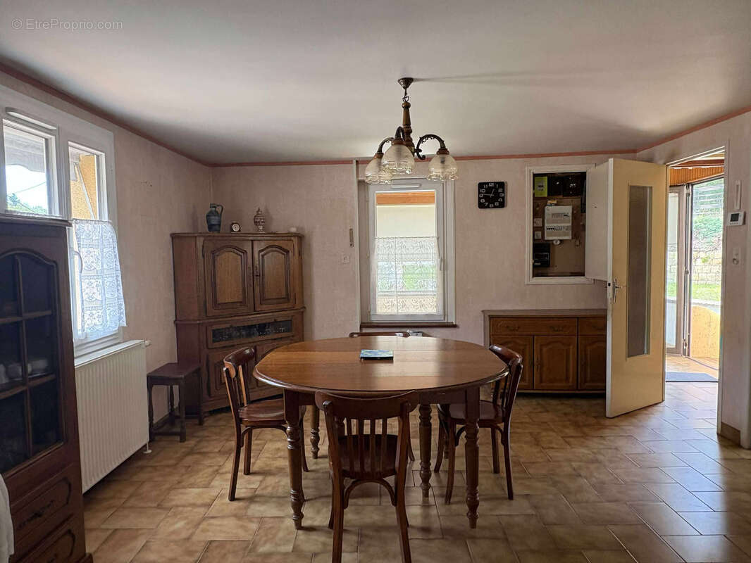 Maison à LAMURE-SUR-AZERGUES