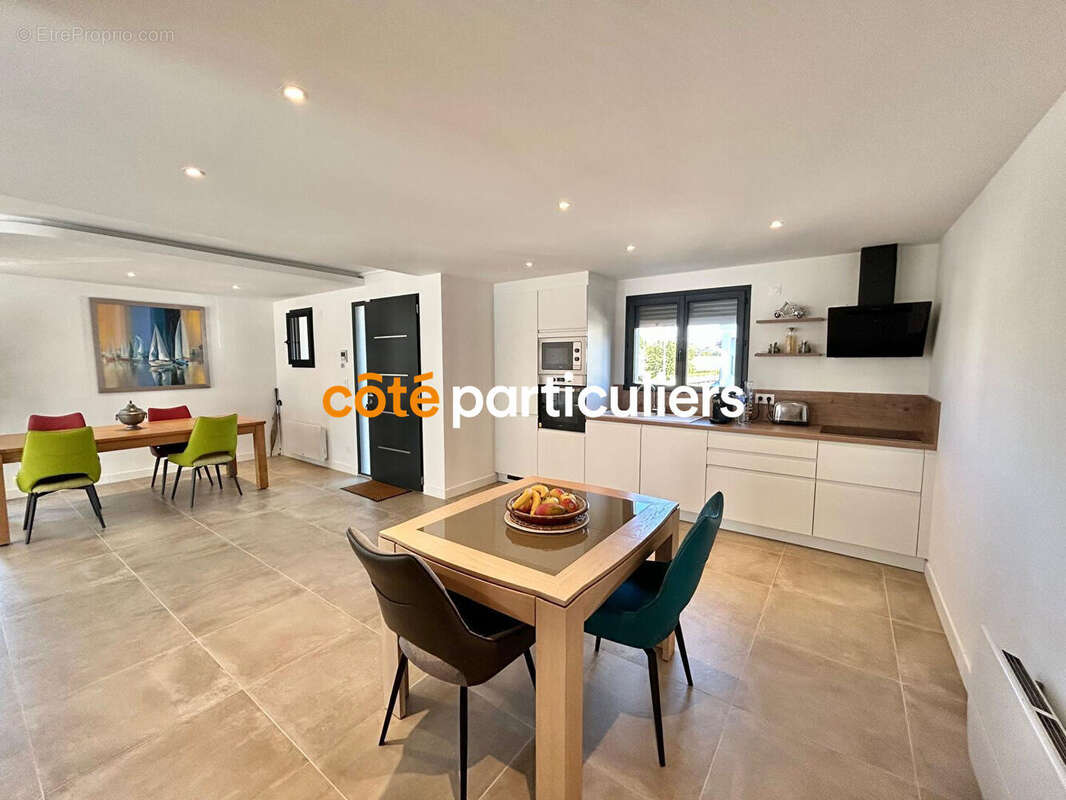 Maison à CHENNEVIERES-SUR-MARNE