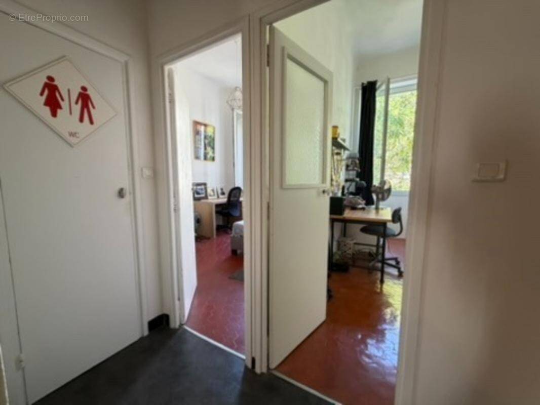 Appartement à MARSEILLE-1E