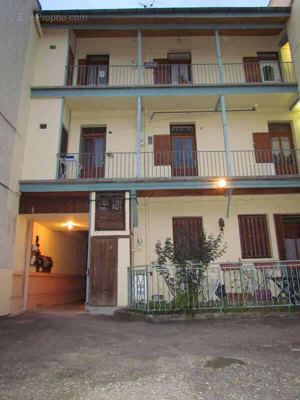 Appartement à GIVORS