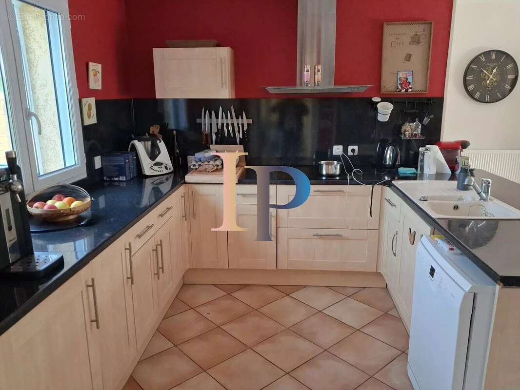 Maison à SAINT-NIZIER-SOUS-CHARLIEU