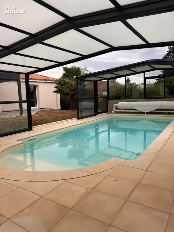 Bourg du CELLIER -  Belle maison plain pied  - 200 m2 - 8 pièces - piscine - photo 19