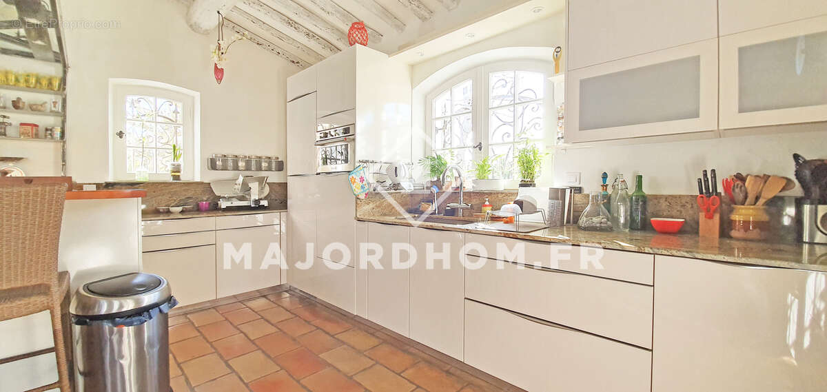 Maison à LE CASTELLET