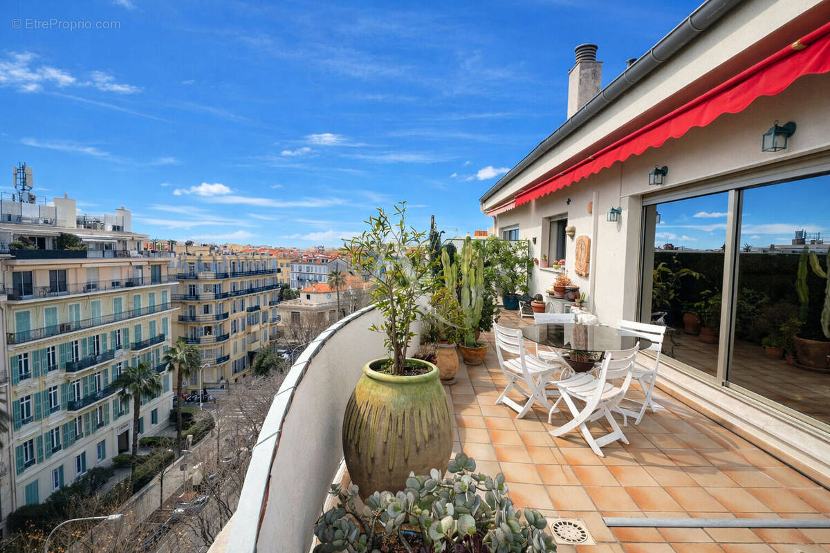 Appartement à NICE