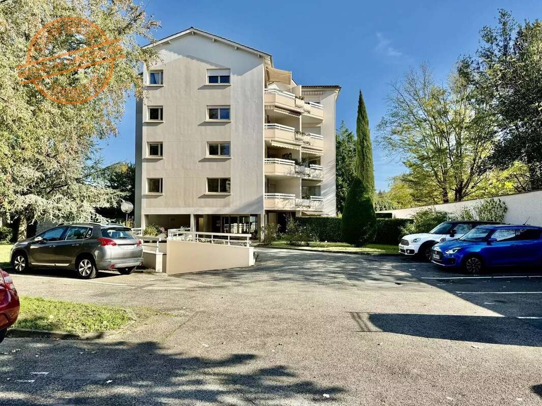 Appartement à CHAMPAGNE-AU-MONT-D'OR
