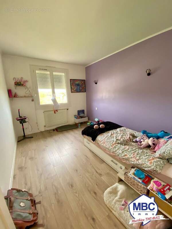 Maison à MONTREVAULT
