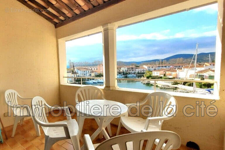 Appartement à GRIMAUD