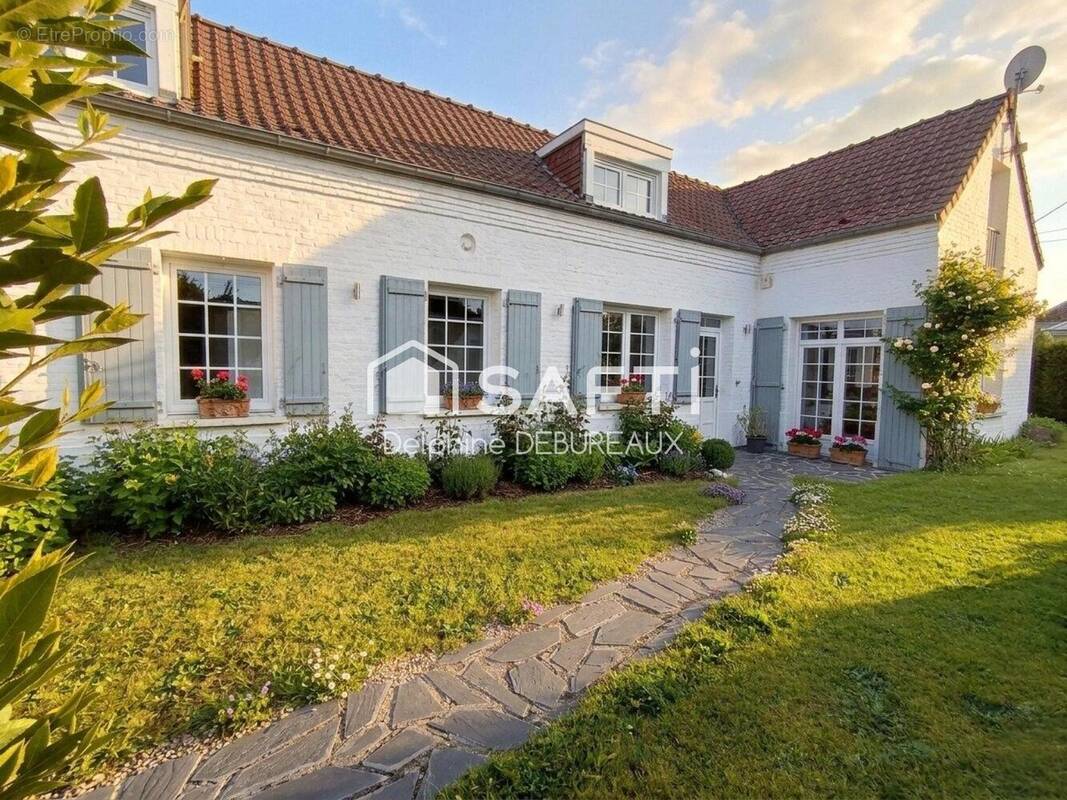Photo 1 - Maison à QUAROUBLE