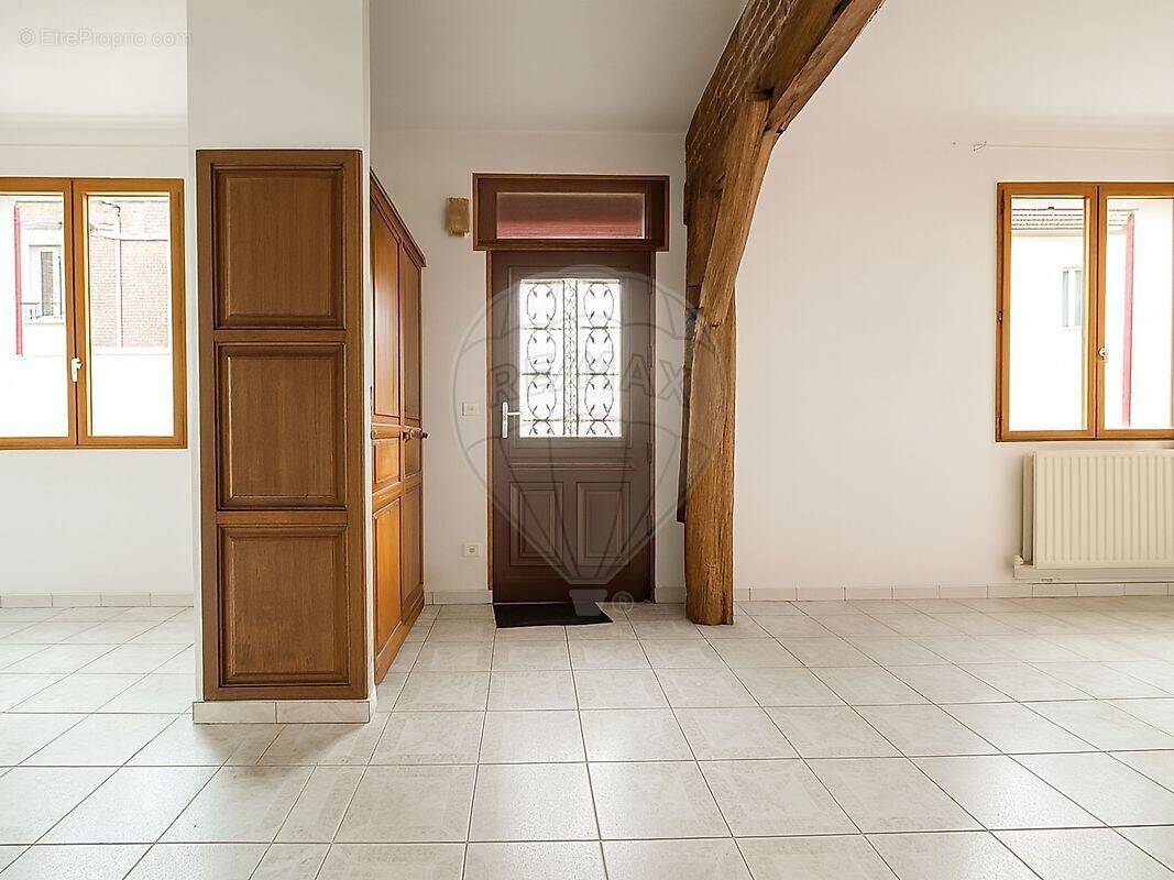 Maison à MONTATAIRE