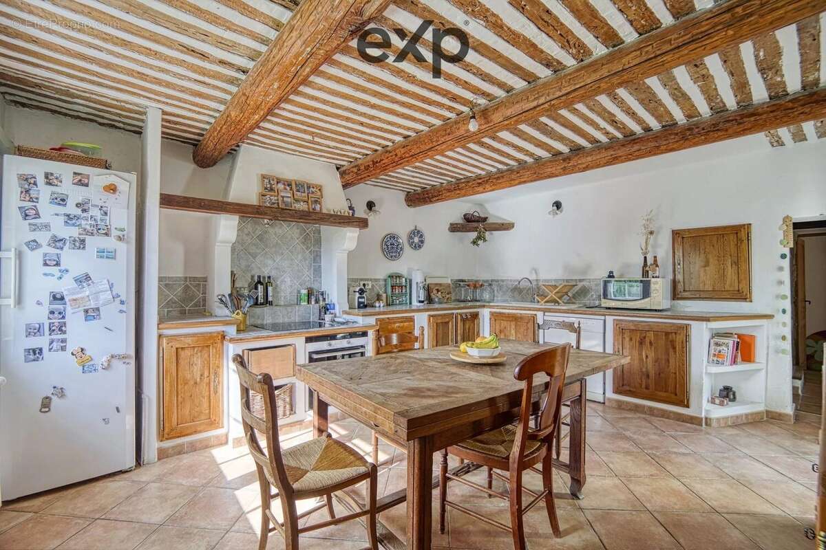Maison à ANSOUIS