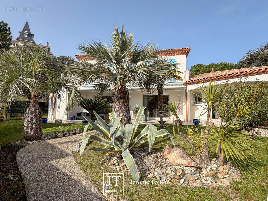 Maison à SAINT-PALAIS-SUR-MER
