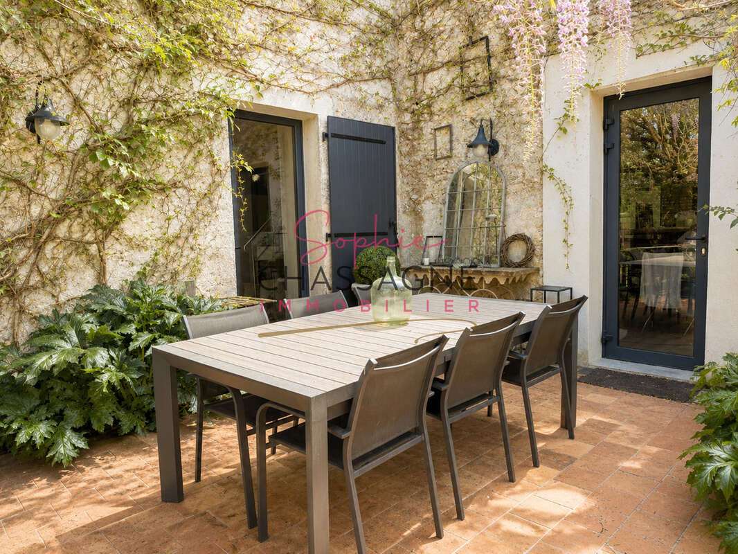 A 15 min de St Emilion, maison en pierre de 260 m2 avec 5 chambres ... - photo 3