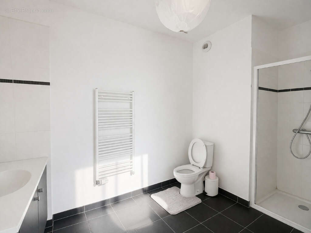 Appartement à LYON-8E