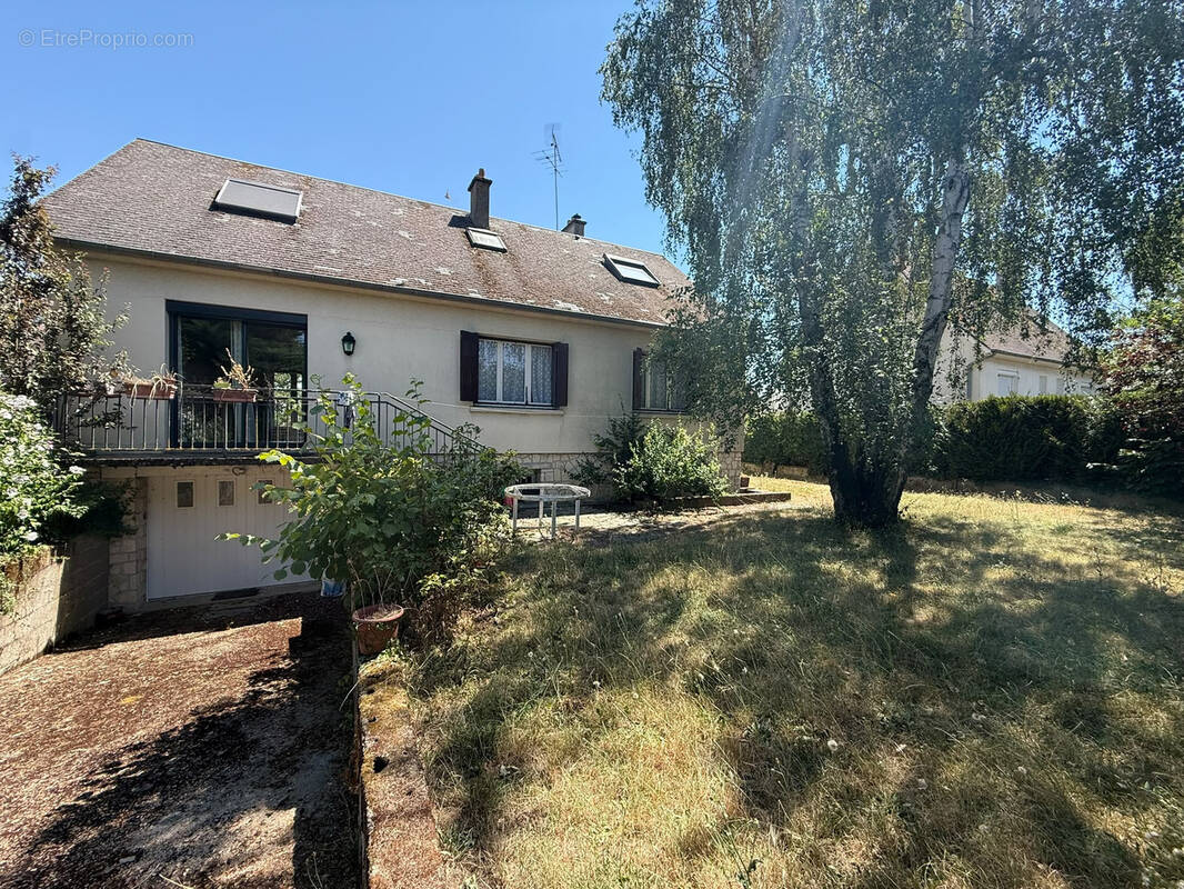 Maison à TOURY