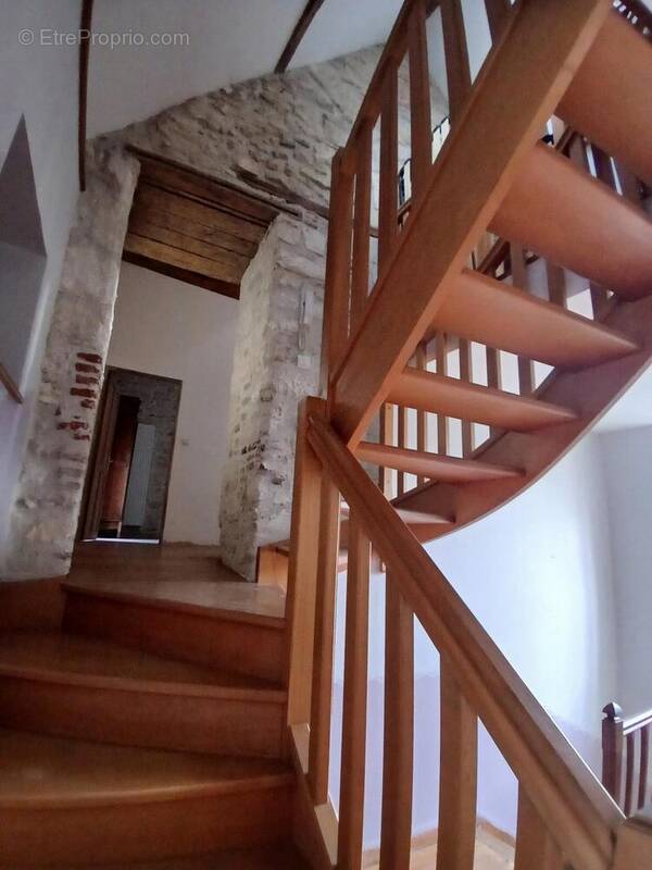 Photo 1 - Maison à BRUYERES-ET-MONTBERAULT