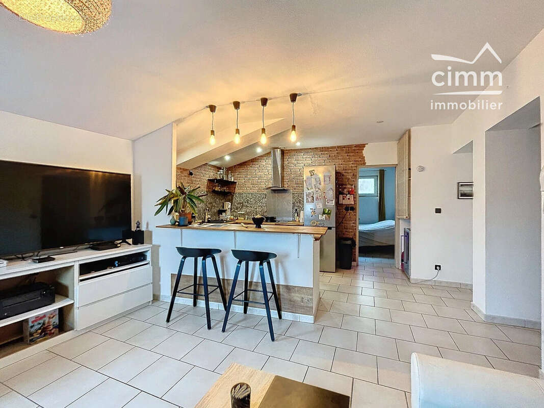 Appartement à CAROMB