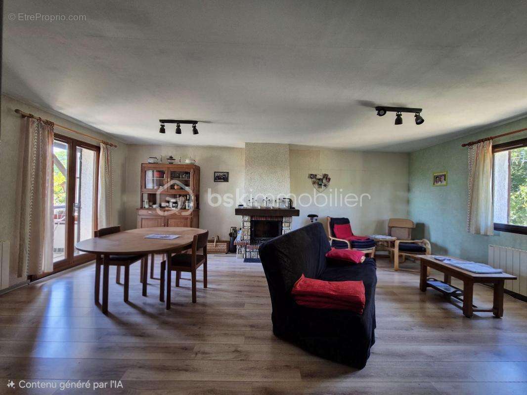 Maison . 5 pièces . 116 m² - photo 3
