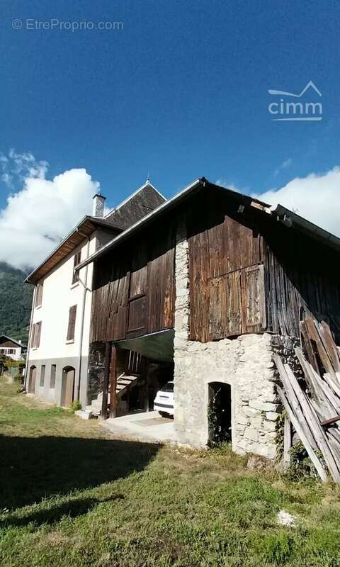 Maison à SAINT-REMY-DE-MAURIENNE