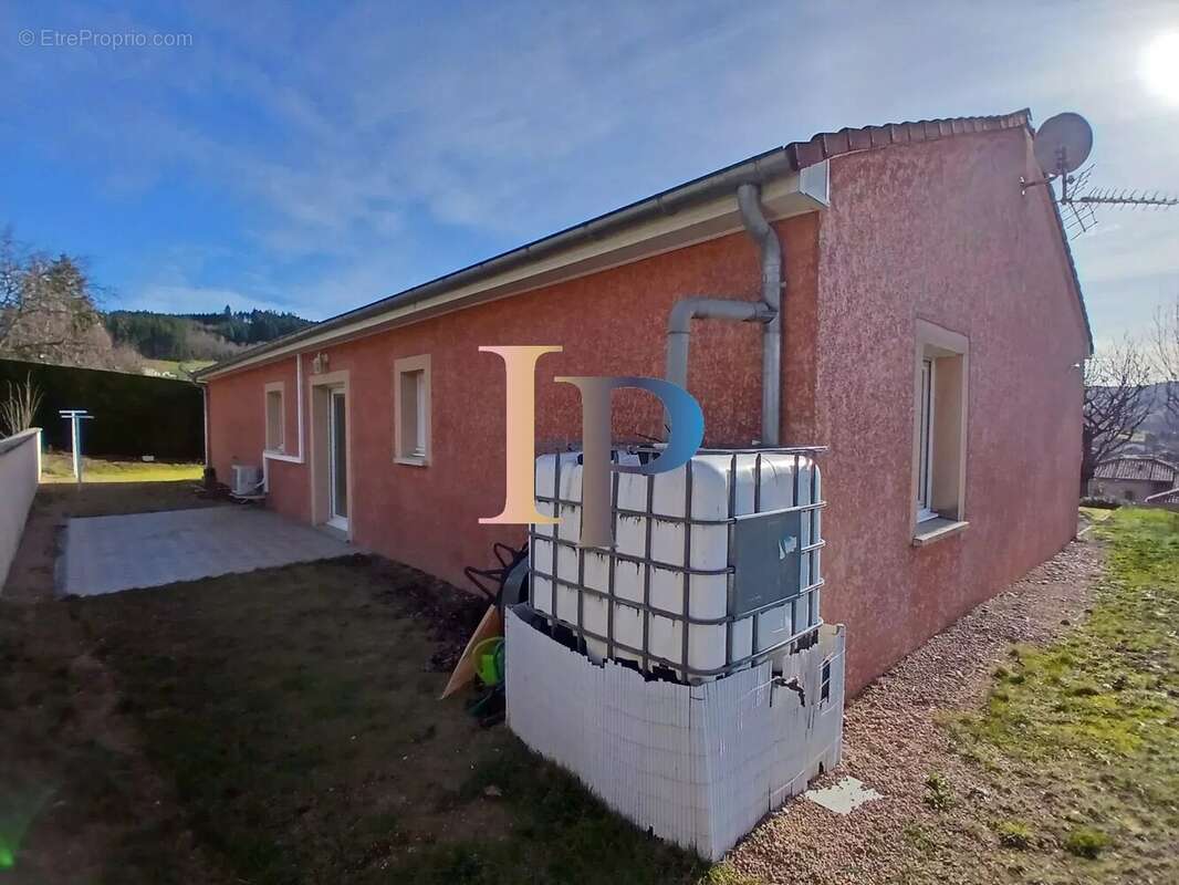 Maison à CHAUFFAILLES