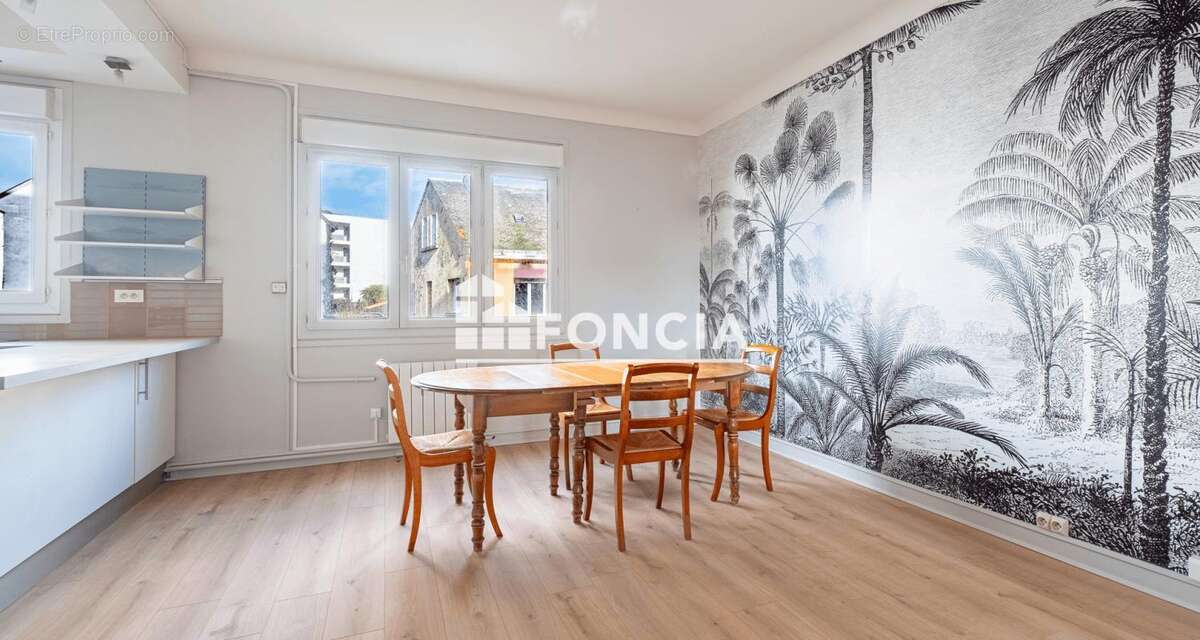 Centre ville - APPARTEMENT T3 avec balcon et caveau - photo 2