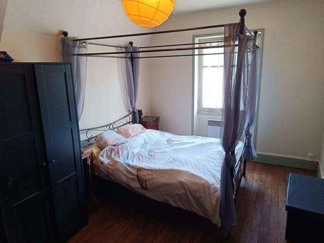 Maison à ARGENTON-SUR-CREUSE