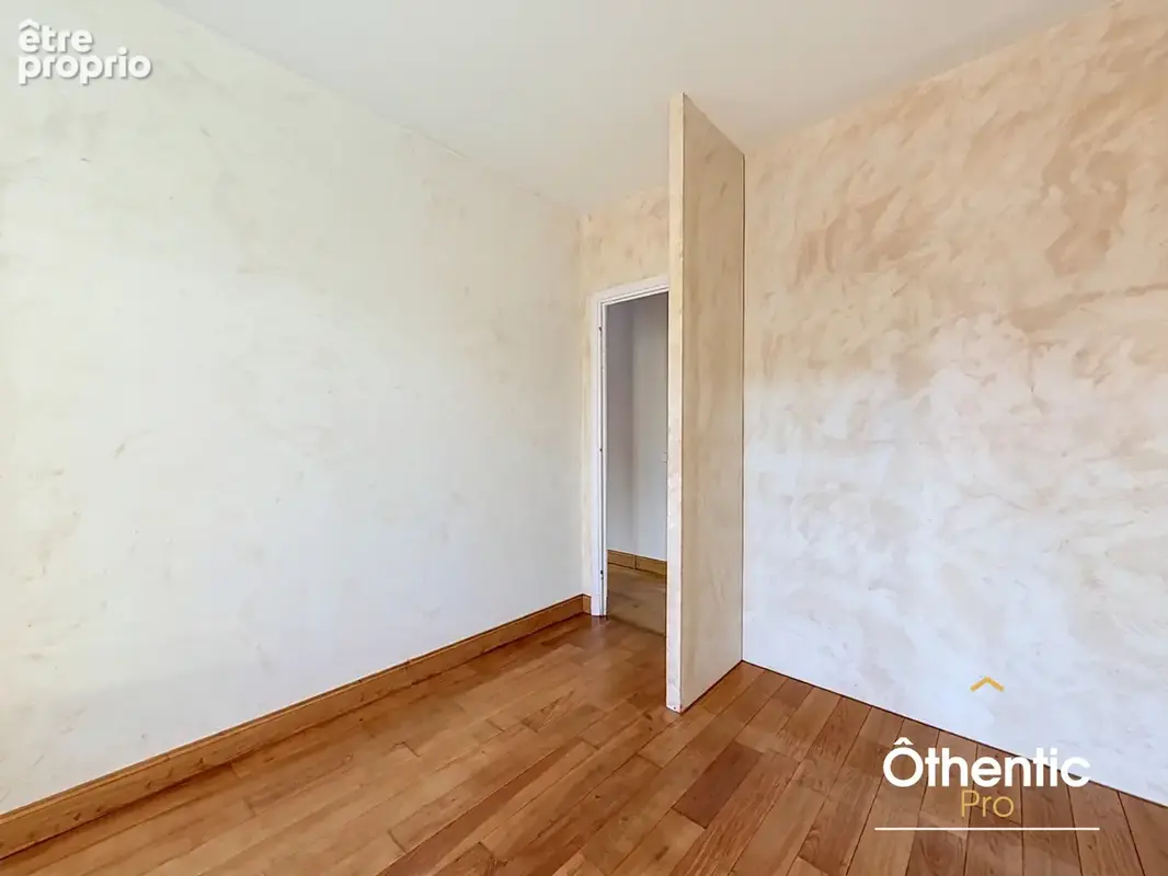 À vendre   t3 avec fort potentiel d’agrandissement hyper-centre de bourgoin-jallieu - photo 6