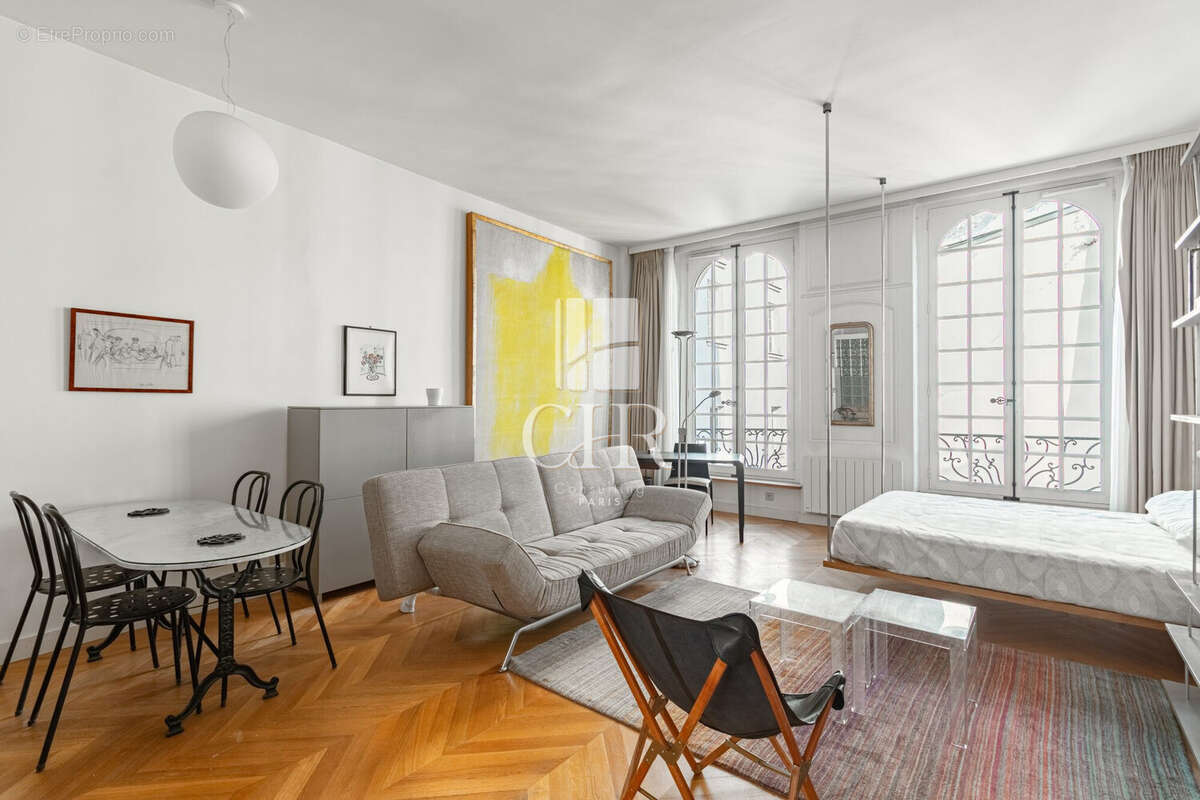 Appartement à PARIS-5E