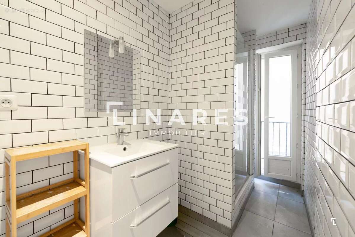 Appartement à MARSEILLE-1E