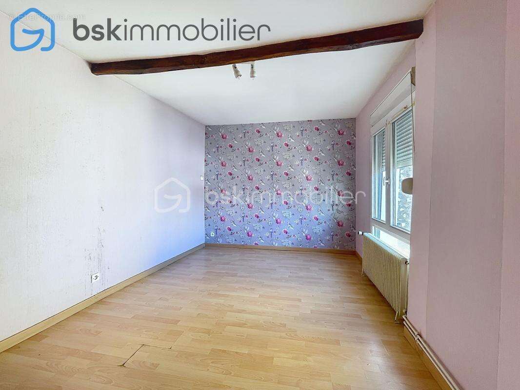 Maison à SAINT-ETIENNE-DU-ROUVRAY